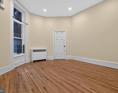 2008 Spruce Street - Photo Thumbnail 10
