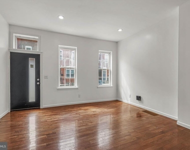 1719 S 18th Street - Photo Thumbnail 4