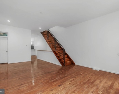 1719 S 18th Street - Photo Thumbnail 2