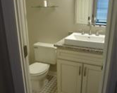 7105 Kearny Avenue - Photo Thumbnail 11