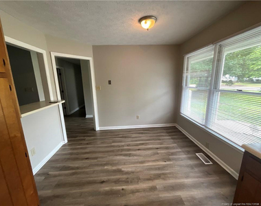 929 Kennesaw Drive - Photo Thumbnail 2