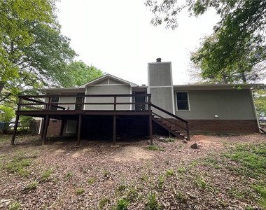 929 Kennesaw Drive - Photo Thumbnail 14