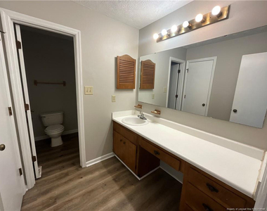 929 Kennesaw Drive - Photo Thumbnail 12