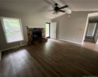 929 Kennesaw Drive - Photo Thumbnail 4