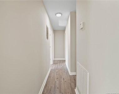 709 Shambrey Street - Photo Thumbnail 12