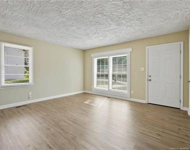 709 Shambrey Street - Photo Thumbnail 5