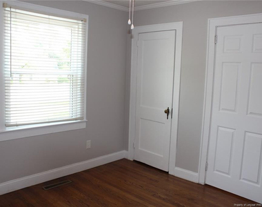 236 Pinecrest Drive - Photo Thumbnail 6