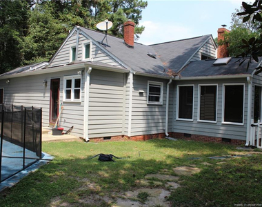 236 Pinecrest Drive - Photo Thumbnail 4