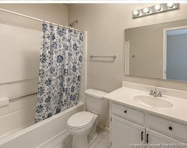 6139 Rhemish Drive - Photo Thumbnail 14