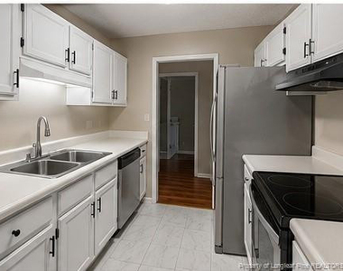 6139 Rhemish Drive - Photo Thumbnail 6