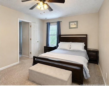 6139 Rhemish Drive - Photo Thumbnail 11