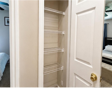 6139 Rhemish Drive - Photo Thumbnail 13
