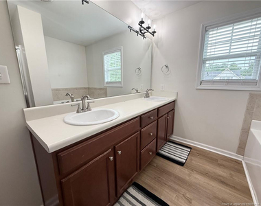 239 Boswell Street - Photo Thumbnail 29