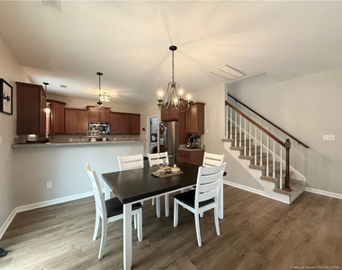 239 Boswell Street - Photo Thumbnail 17