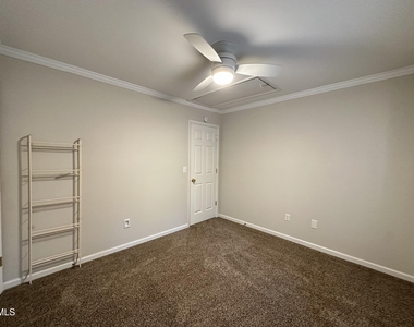 1612 Farmington Grove Drive - Photo Thumbnail 22