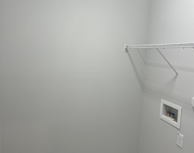 852 Money Island Place - Photo Thumbnail 13