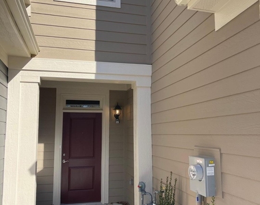 852 Money Island Place - Photo Thumbnail 33