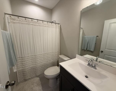 943 Haybeck Lane - Photo Thumbnail 9