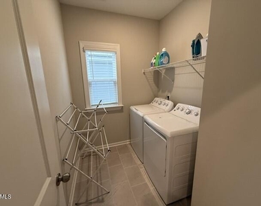 943 Haybeck Lane - Photo Thumbnail 10