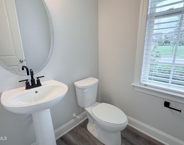 1028 Bravura Drive - Photo Thumbnail 12