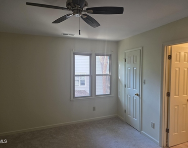 6550 Thetford Court - Photo Thumbnail 18