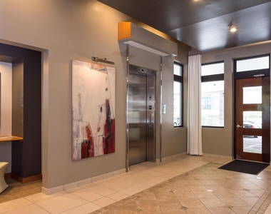 317 W Morgan Street - Photo Thumbnail 23