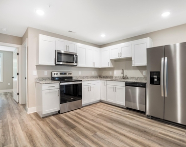 303 Linwood Street - Photo Thumbnail 6