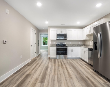 303 Linwood Street - Photo Thumbnail 4