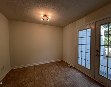 1722 Stroll Circle - Photo Thumbnail 5