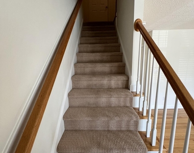 1722 Stroll Circle - Photo Thumbnail 9