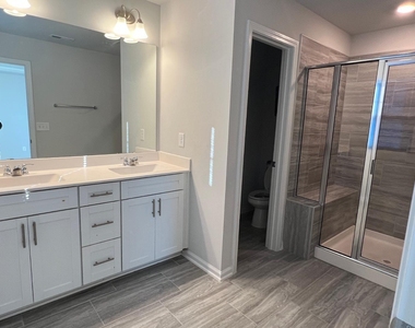 6417 Mentor Place - Photo Thumbnail 12
