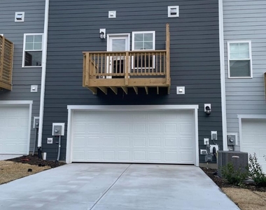 6417 Mentor Place - Photo Thumbnail 14