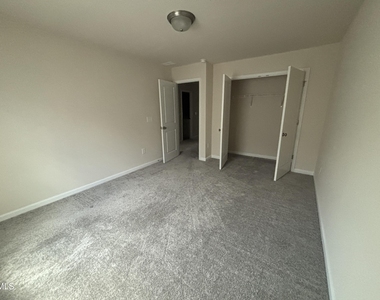 268 Abbots Ml Drive - Photo Thumbnail 5