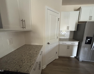 268 Abbots Ml Drive - Photo Thumbnail 4