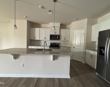 268 Abbots Ml Drive - Photo Thumbnail 15
