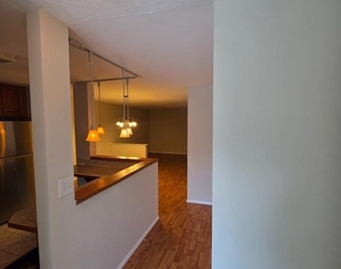 106 Sycamore Court - Photo Thumbnail 1