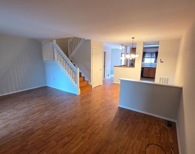 106 Sycamore Court - Photo Thumbnail 9
