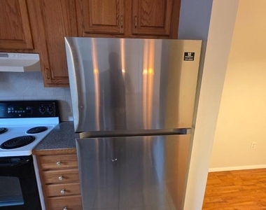 106 Sycamore Court - Photo Thumbnail 7
