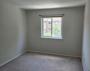 106 Sycamore Court - Photo Thumbnail 26