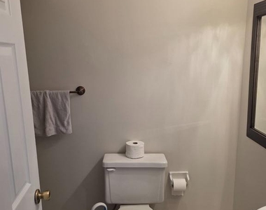 106 Sycamore Court - Photo Thumbnail 15