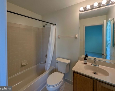 7102 Union Court - Photo Thumbnail 15