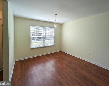 7102 Union Court - Photo Thumbnail 3