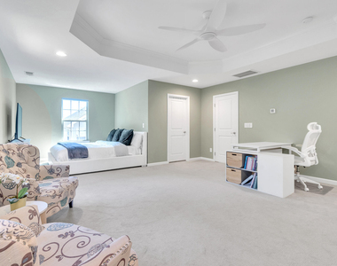 899 Legacy Falls Drive S - Photo Thumbnail 16