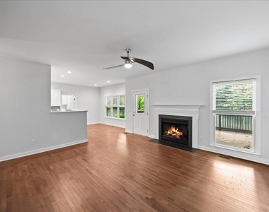 4616 Thendara Way - Photo Thumbnail 13