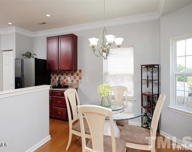 613 Hanson Road - Photo Thumbnail 4