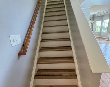 613 Hanson Road - Photo Thumbnail 11