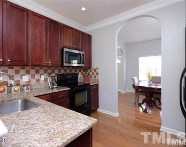 613 Hanson Road - Photo Thumbnail 2