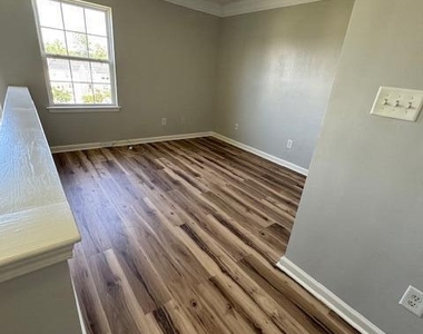 613 Hanson Road - Photo Thumbnail 13