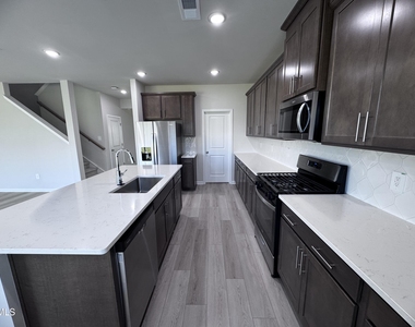 62 Thistle Patch Place - Photo Thumbnail 1