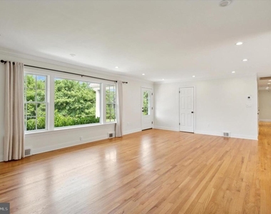432 Webb Road - Photo Thumbnail 4